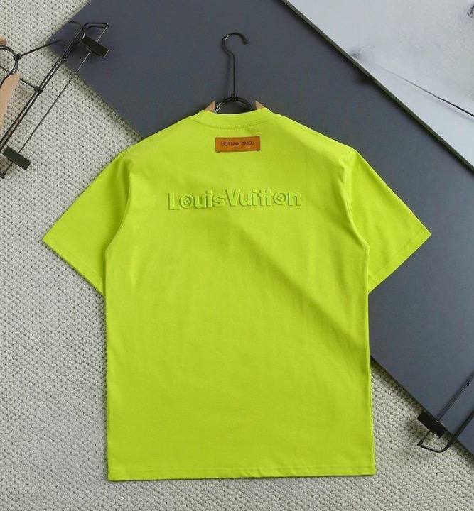 LV T-shirt (apple)