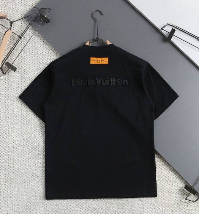 LV T-shirt (black)